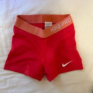 Nike Pro 3”